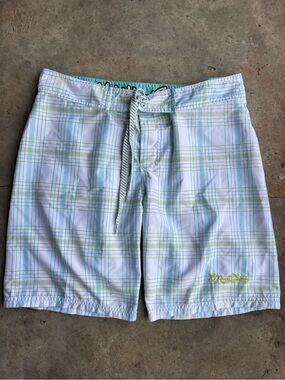 Maui and Sons White Plaid Swim Board Shorts with Light Green Accents